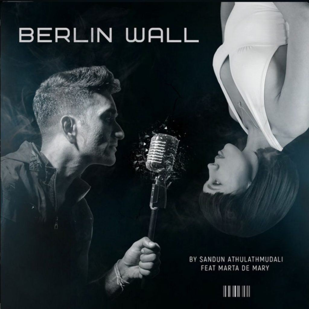 Marta de Mary – Berlin Wall